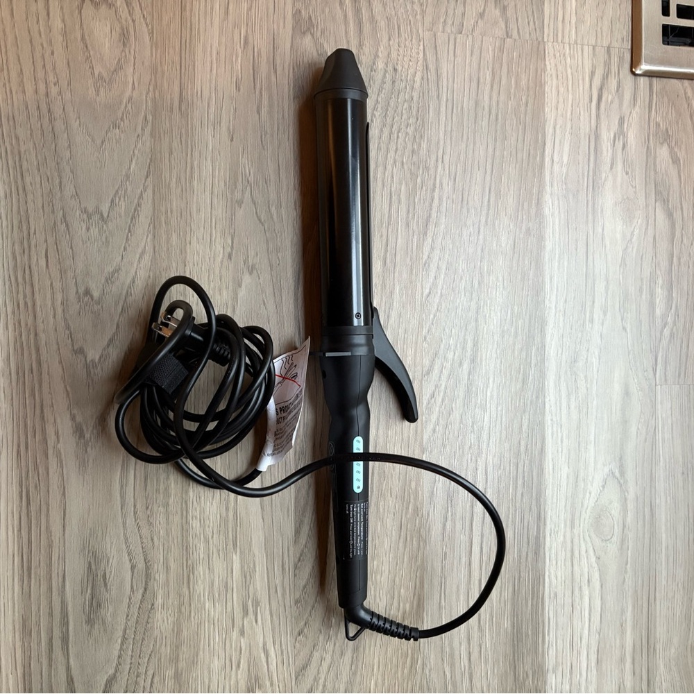 Long Barrel Curling Iron - Picture 8 of 8